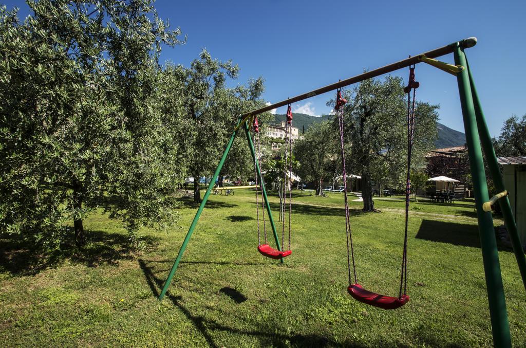 Campolivo Lägenhet Gargnano Exteriör bild
